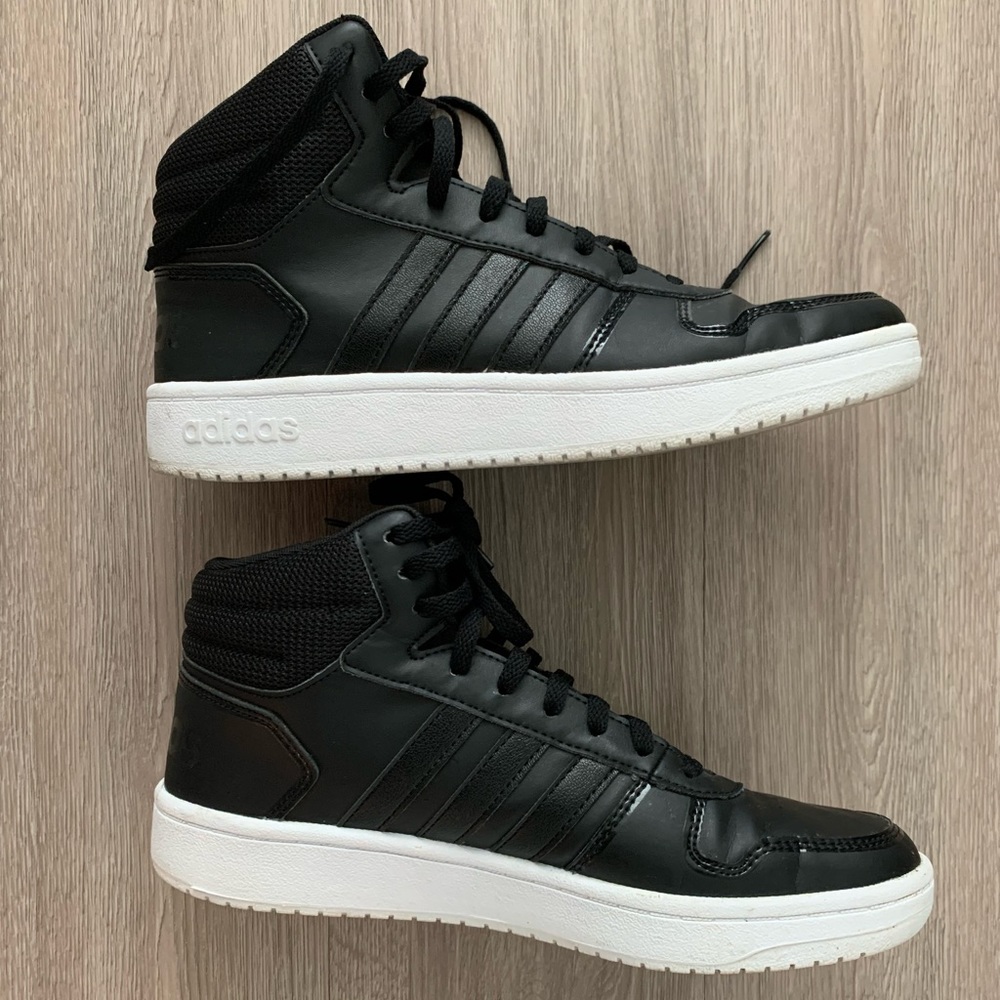 Adidas High Tops Women Size 8